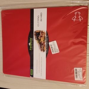 Plastic cutting board